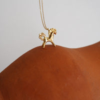 Konyk Pendant in gold