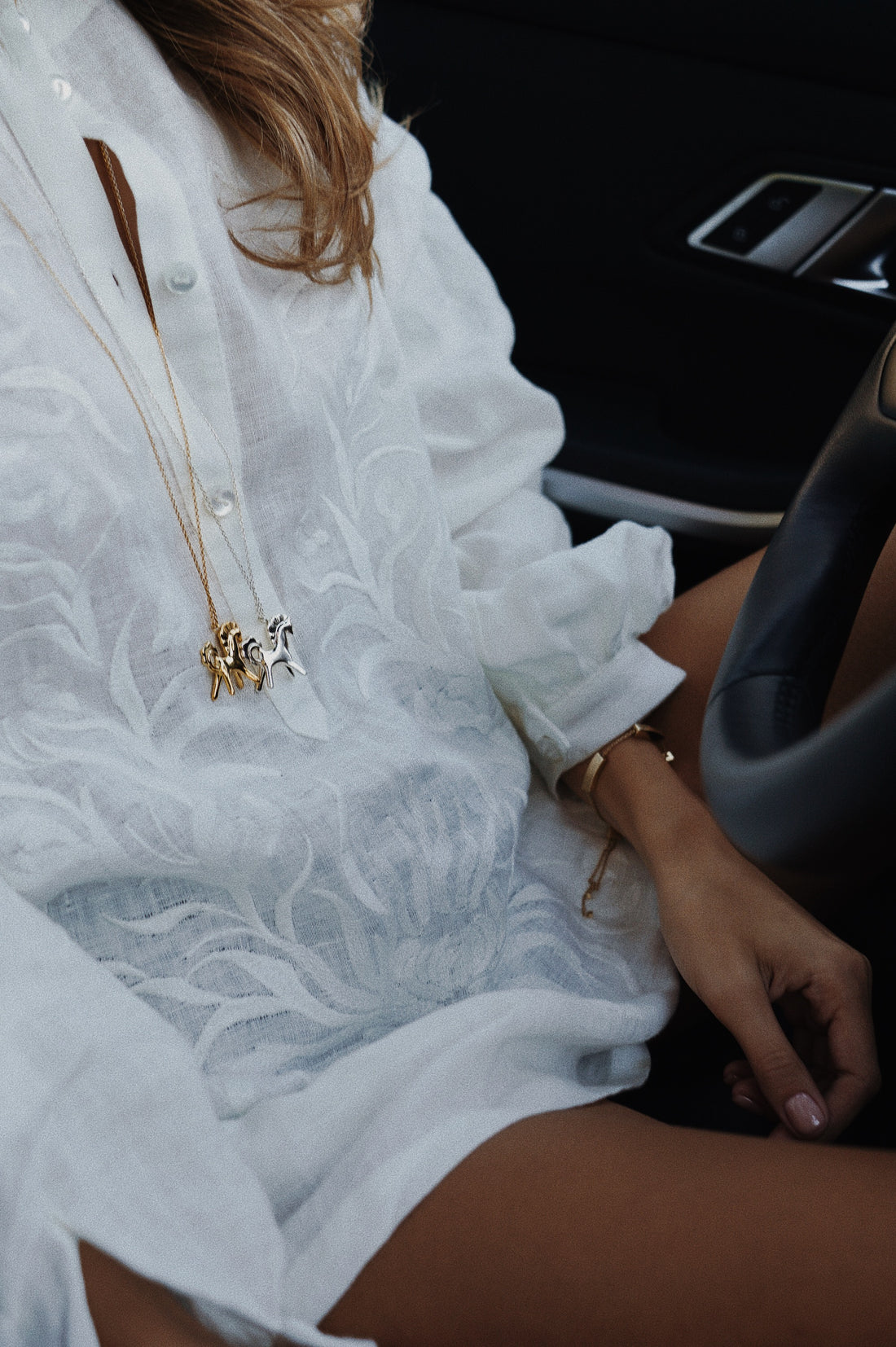 Konyk Pendant in gold