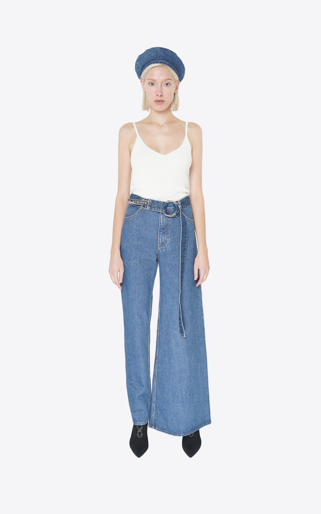 Asymmetric Jeans in medium blue