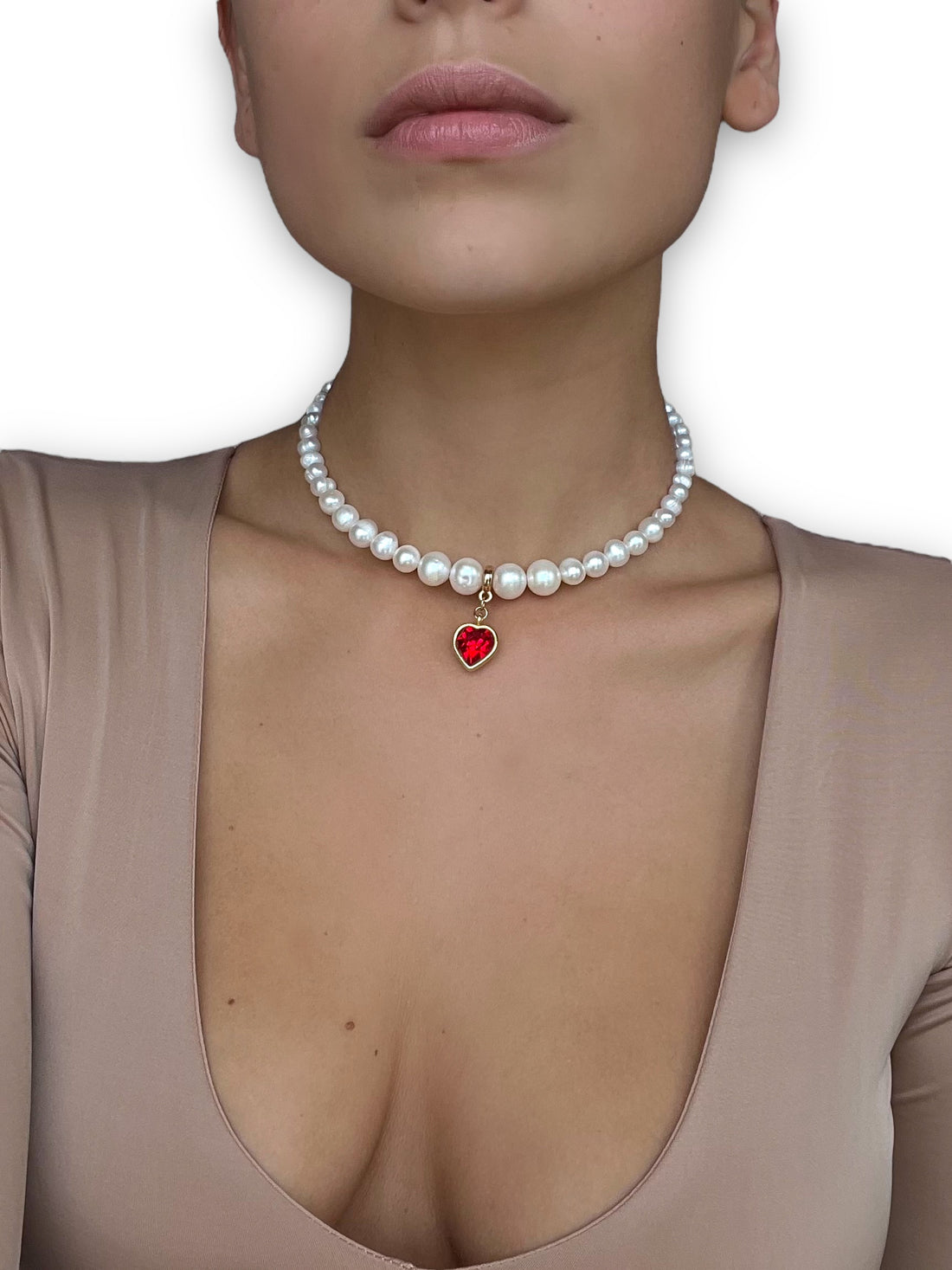 Pearls Choker With Red Heart
