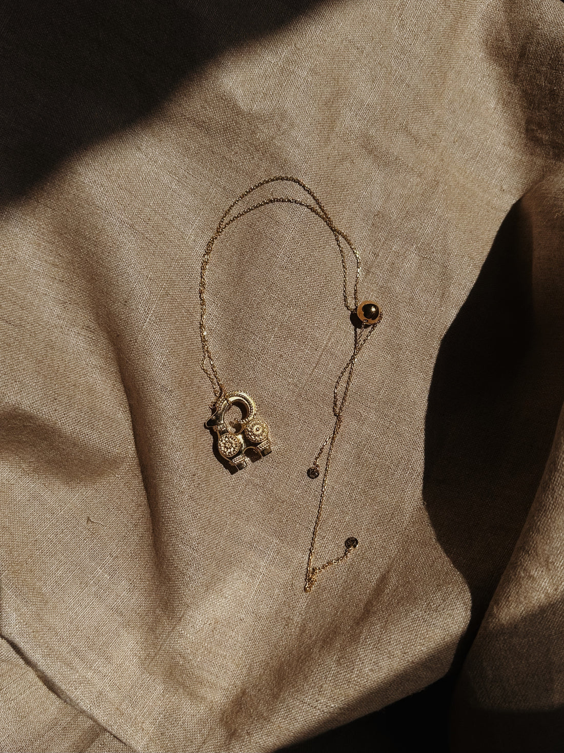 Baranets L pendant