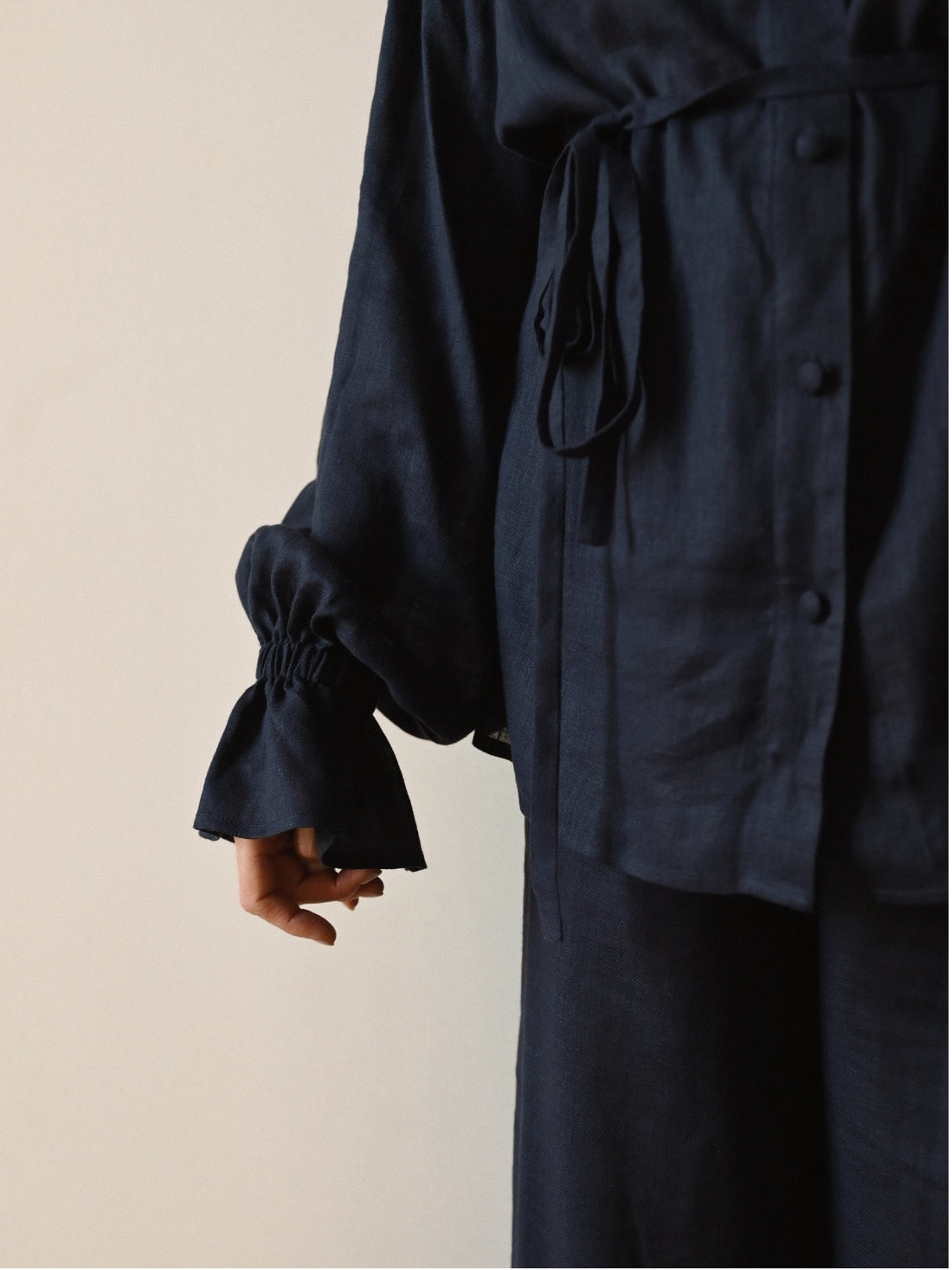 Moments Shirt in dark blue