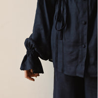 Moments Shirt in dark blue