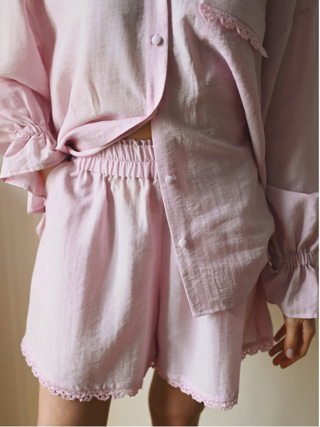 Moments Shorts in pink