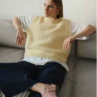 Cloud Vest in butter yellow