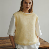 Cloud Vest in butter yellow