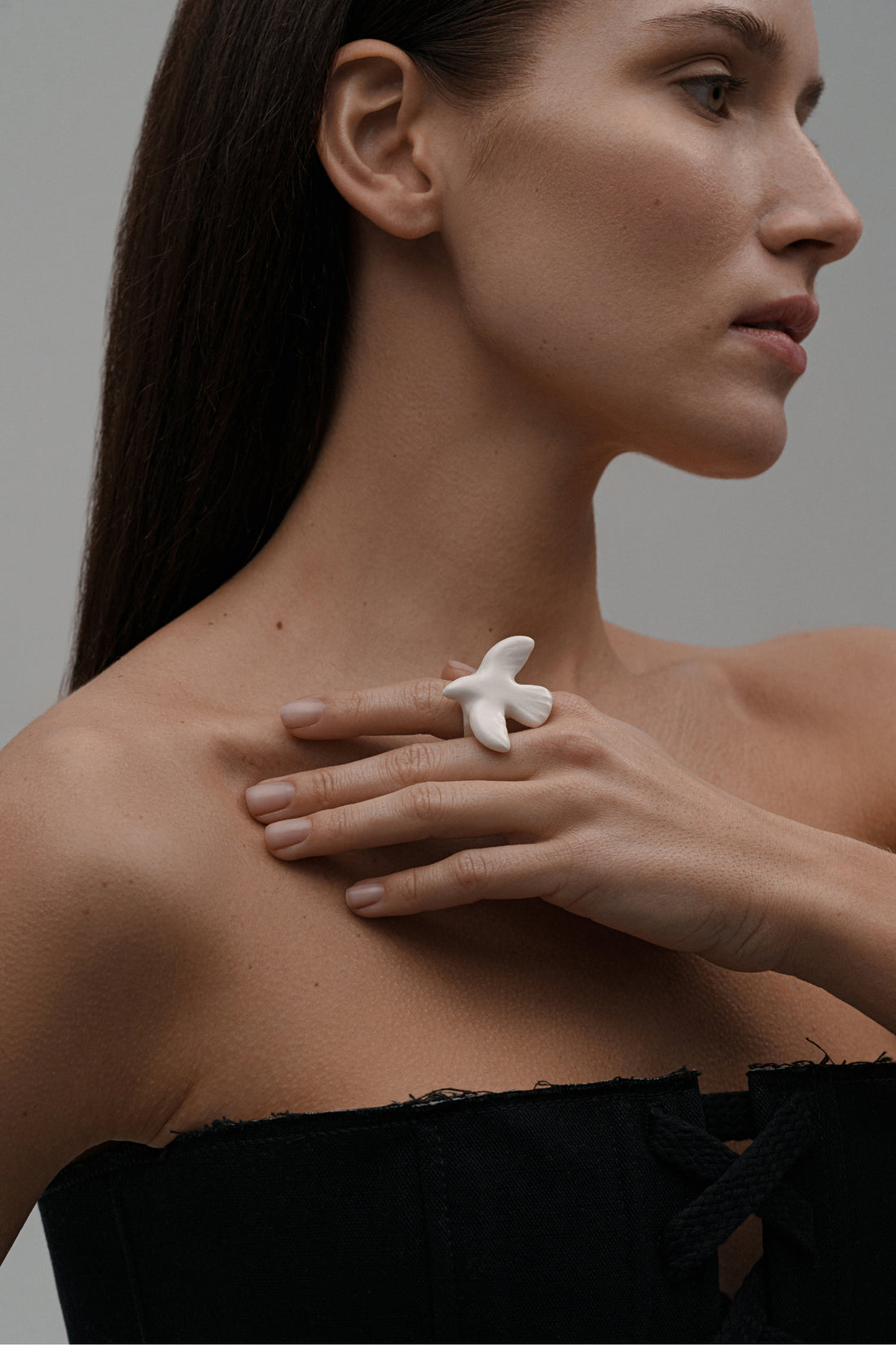 Myrni porcelain ring with bird