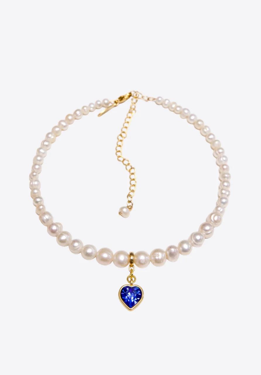 Pearls Choker With Blue Heart