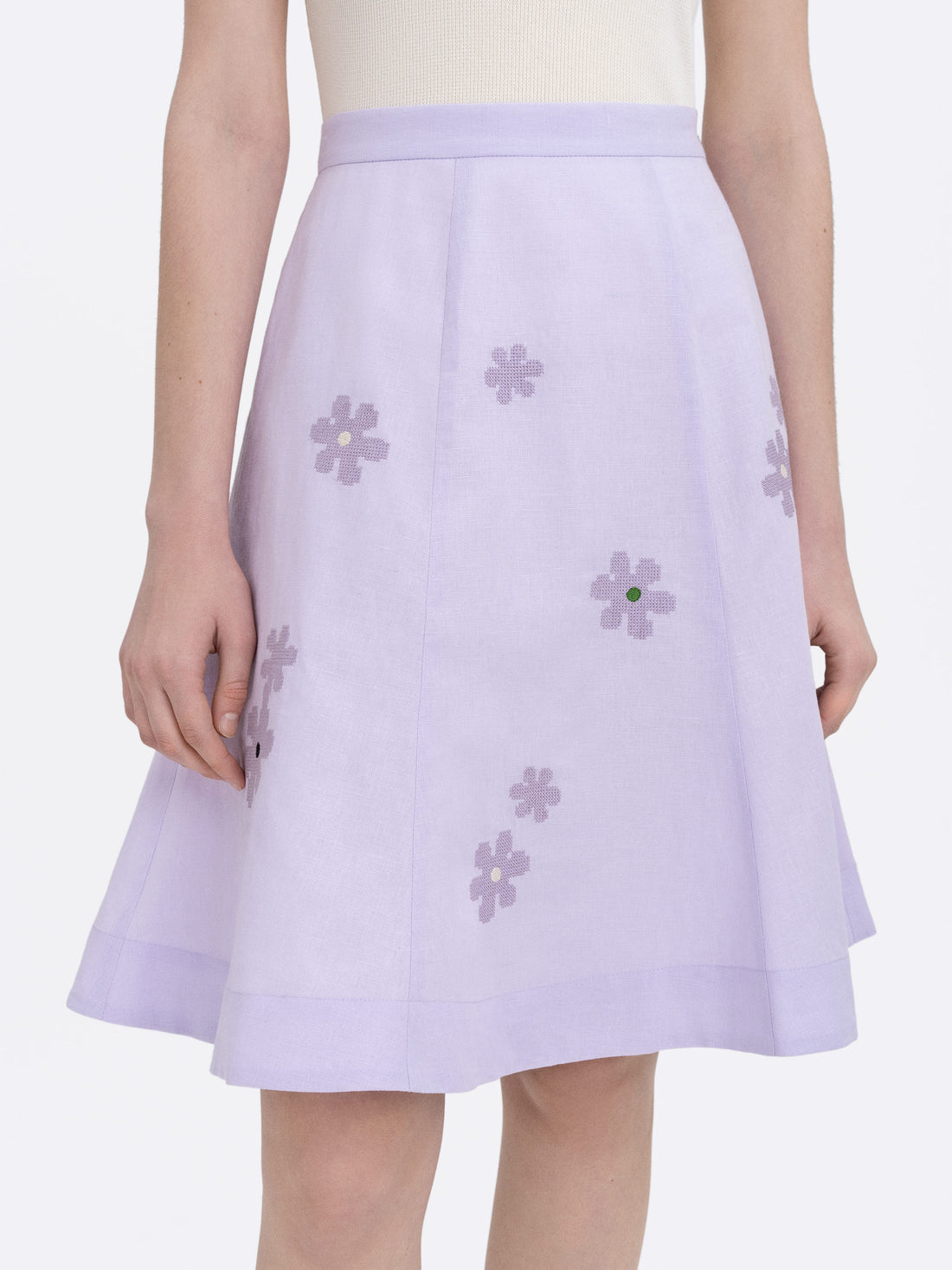 Oda Embroidered Skirt in lilac