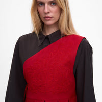 Osiayna Vest in red