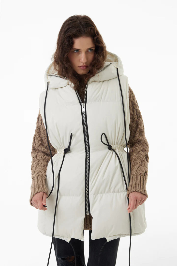 Puffer Vest in milk