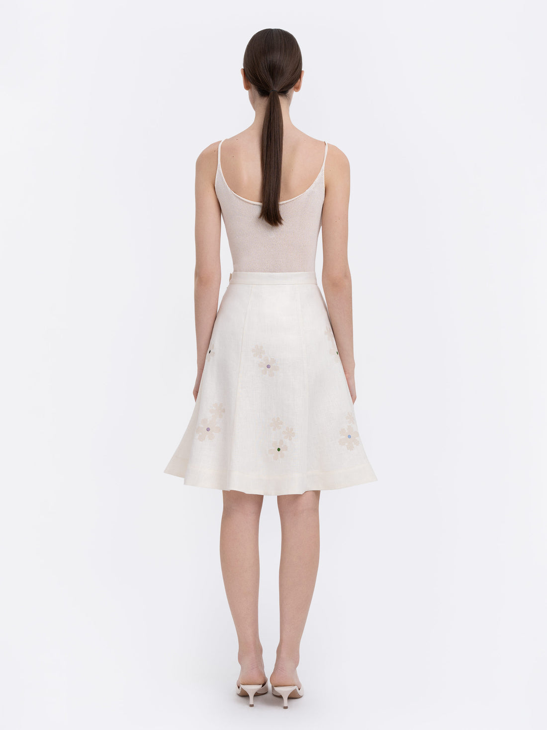 Oda Embroidered Skirt in milk