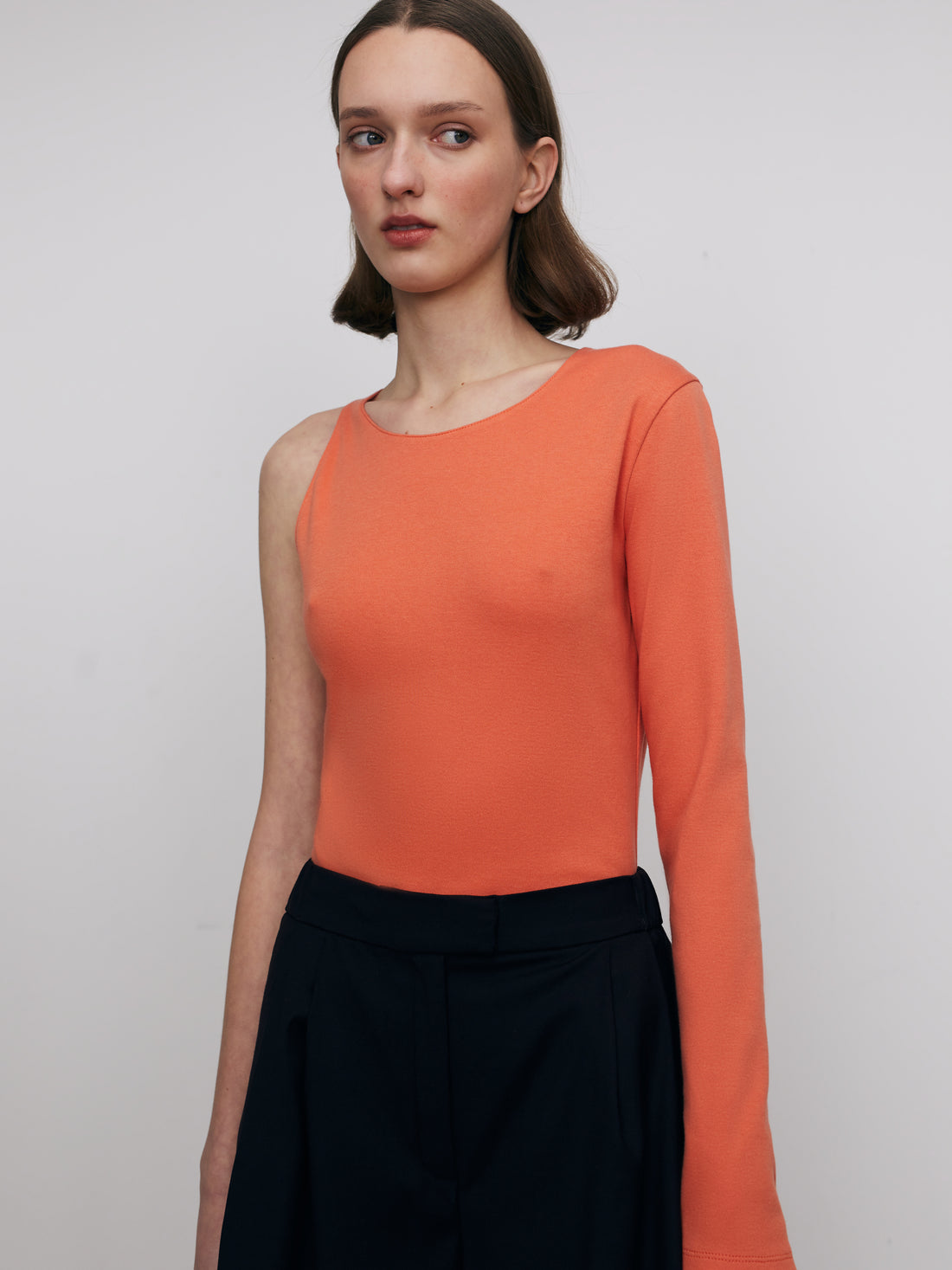 One shoulder top
