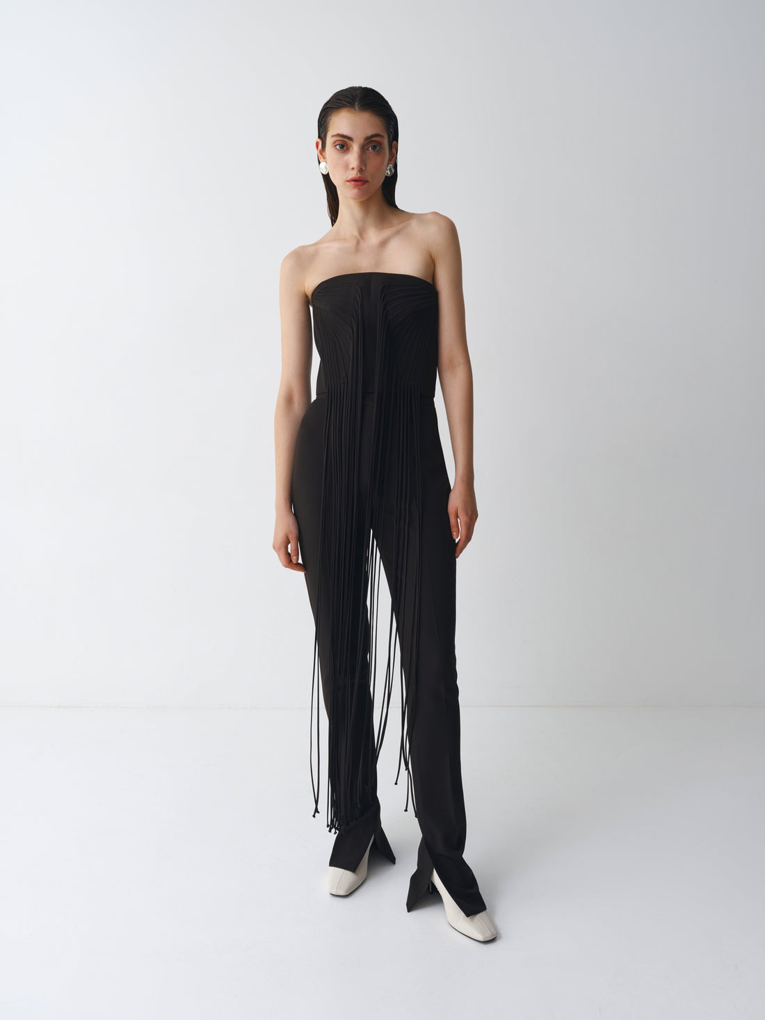 Trousers with splits