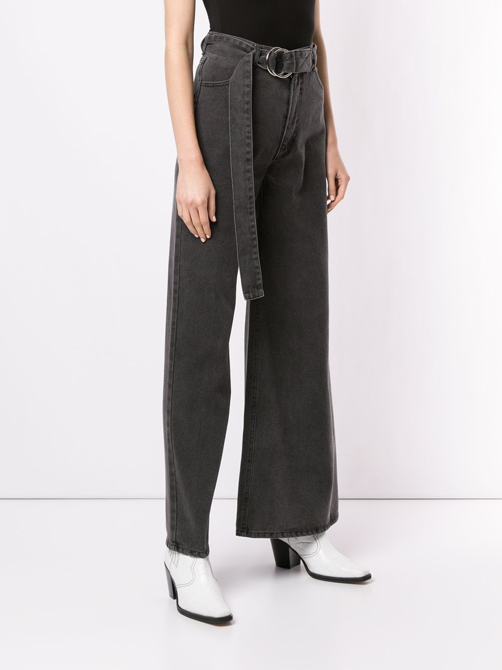 Asymmetric Jeans in grey