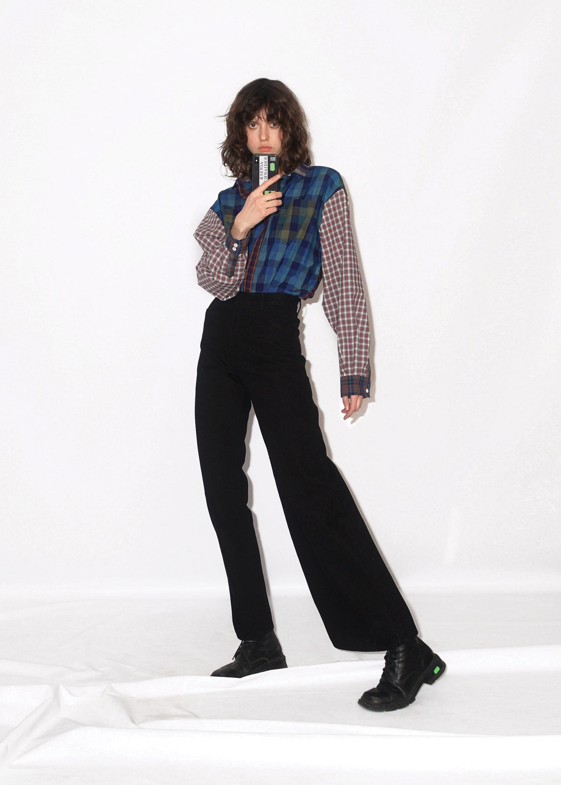 Asymmetric jeans in black