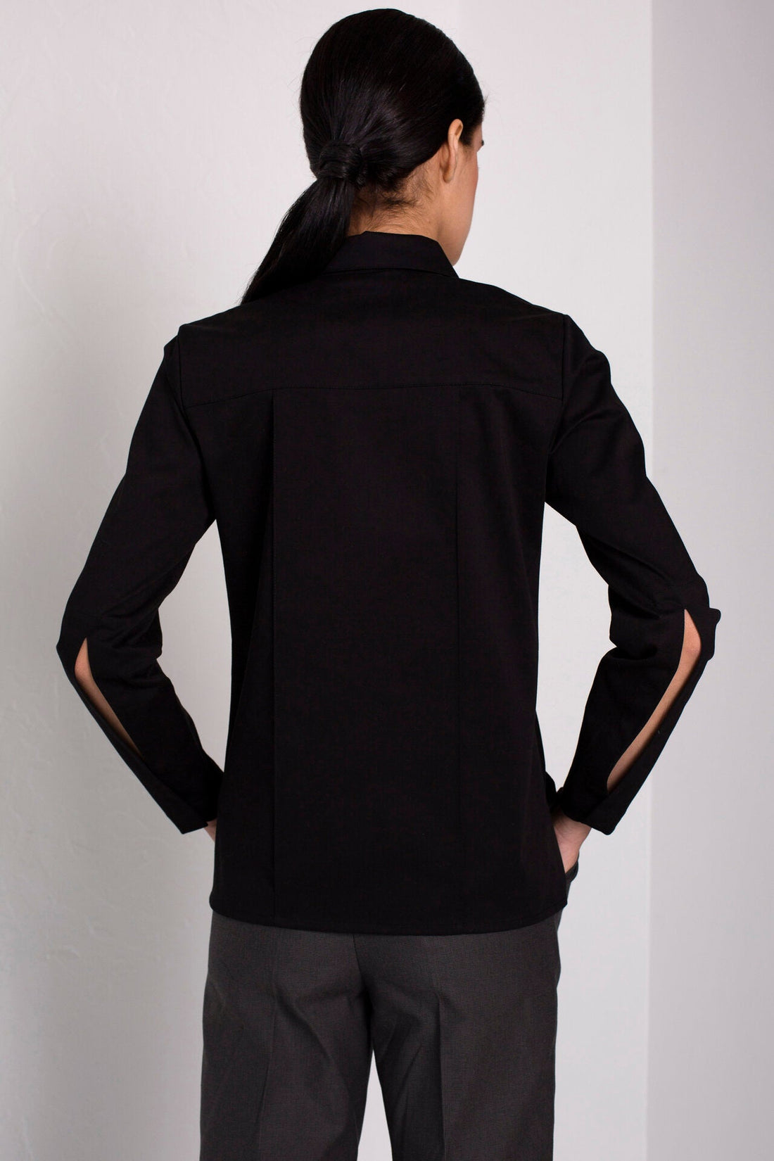 Naked Collarbone Shirt in black