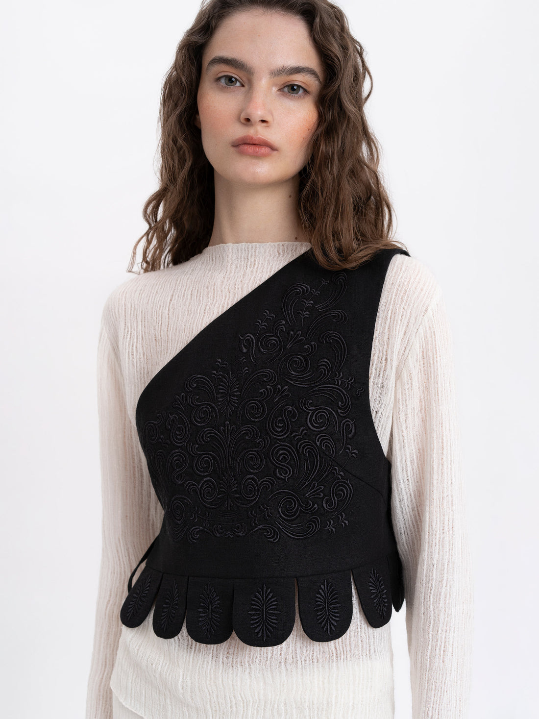 Osiayna Vest