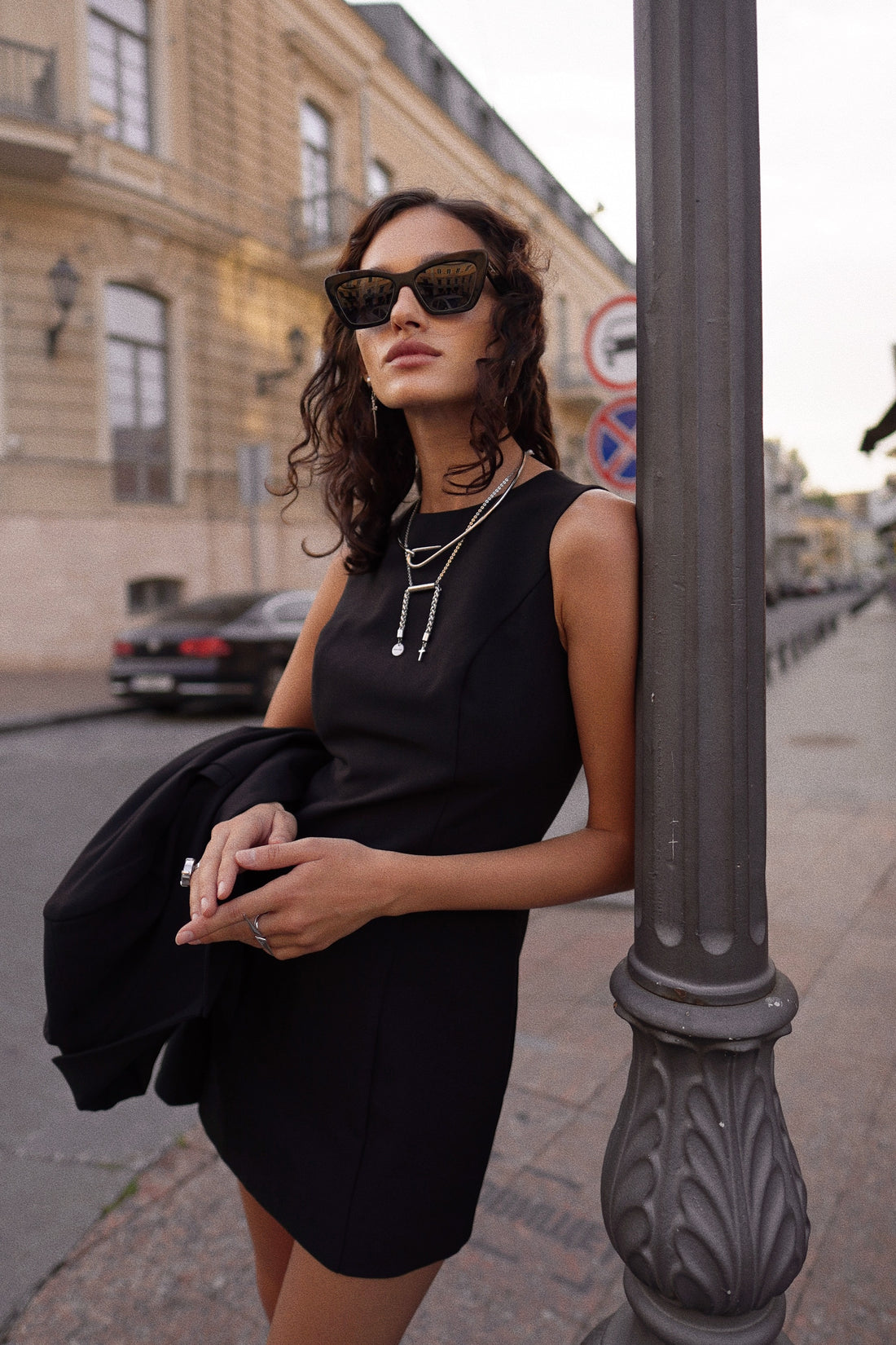 Libra Necklace with pearl in silver