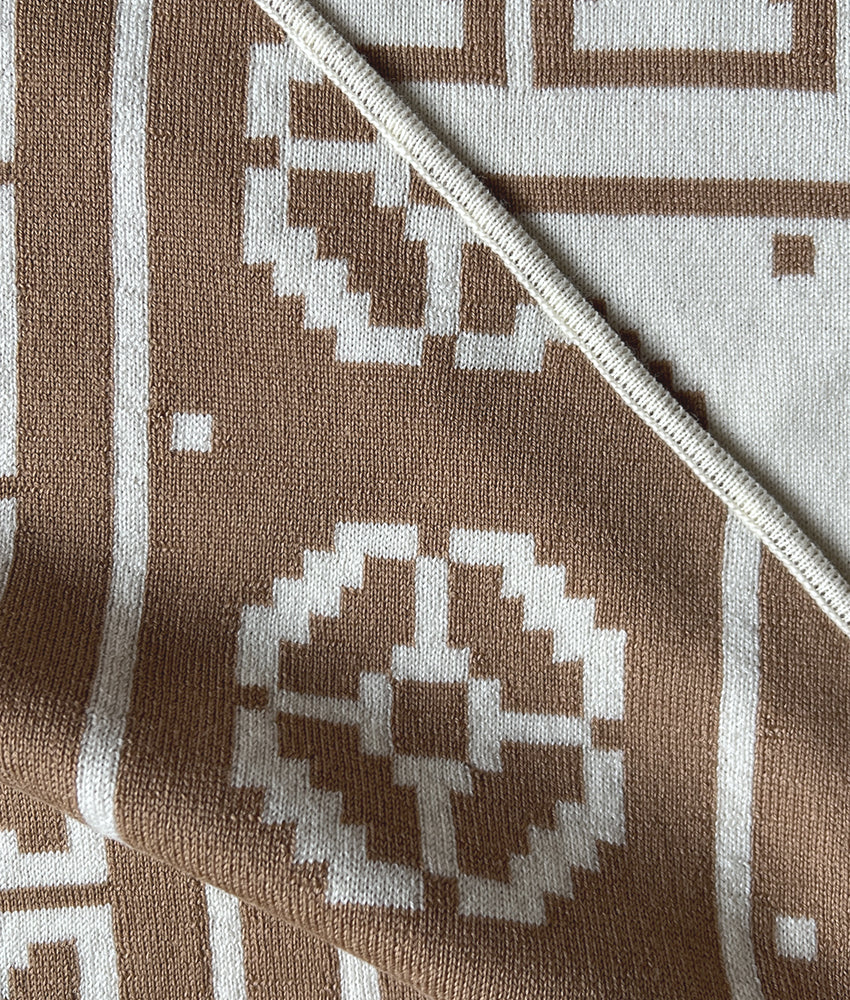 Geranium merino kerchief in beige