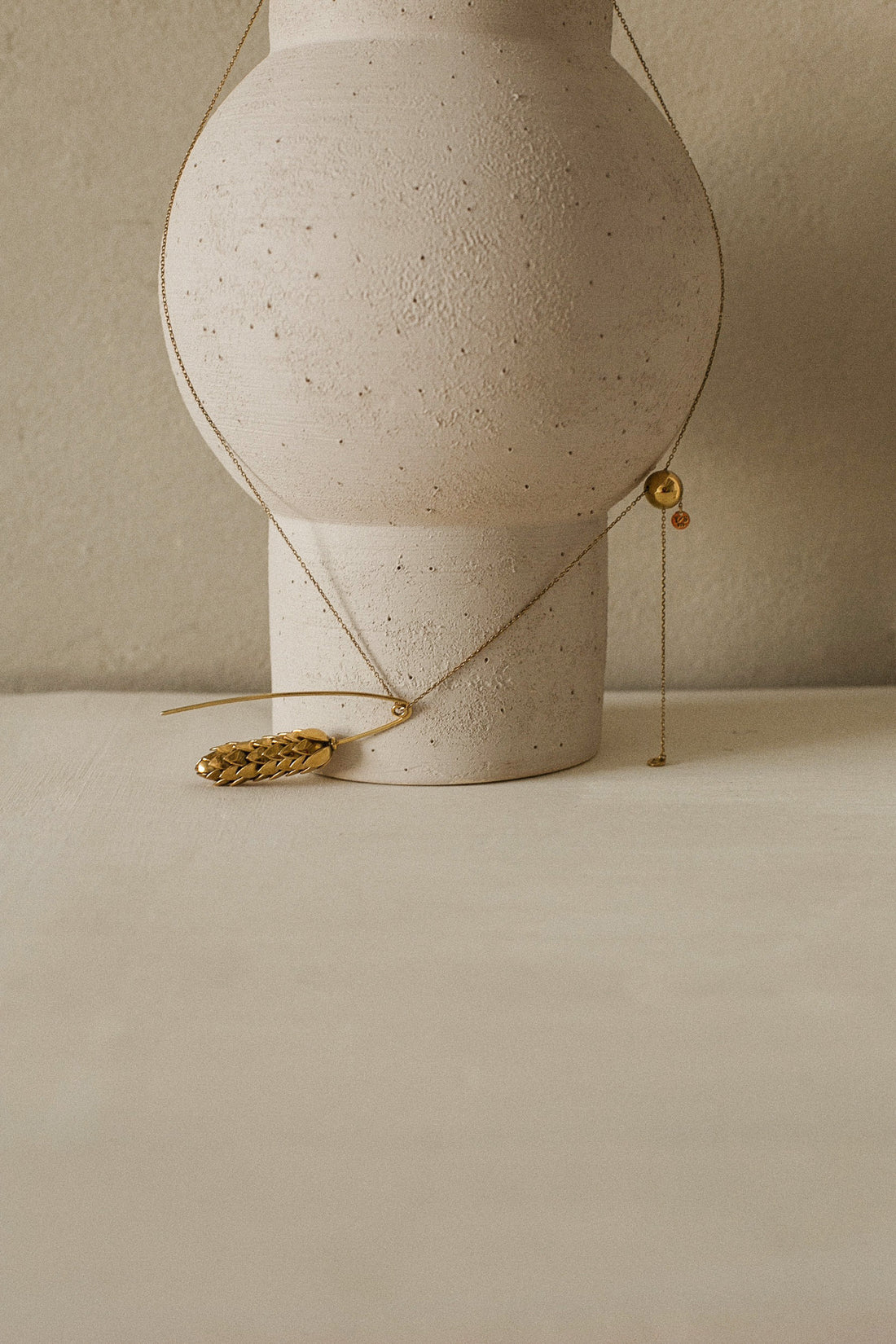 Kolosinnia Pendant