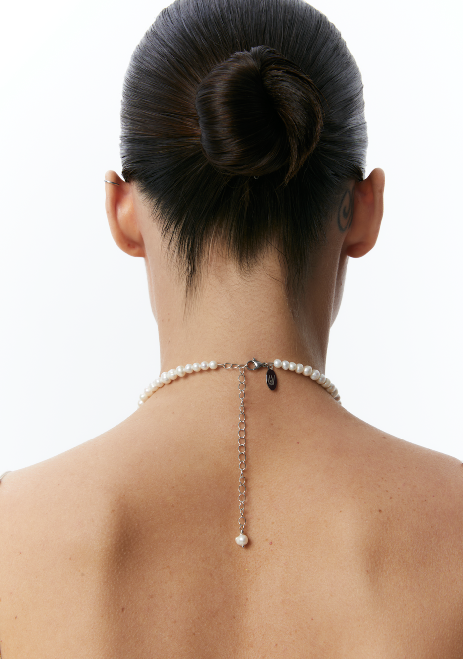 Pearls Choker With Red Heart