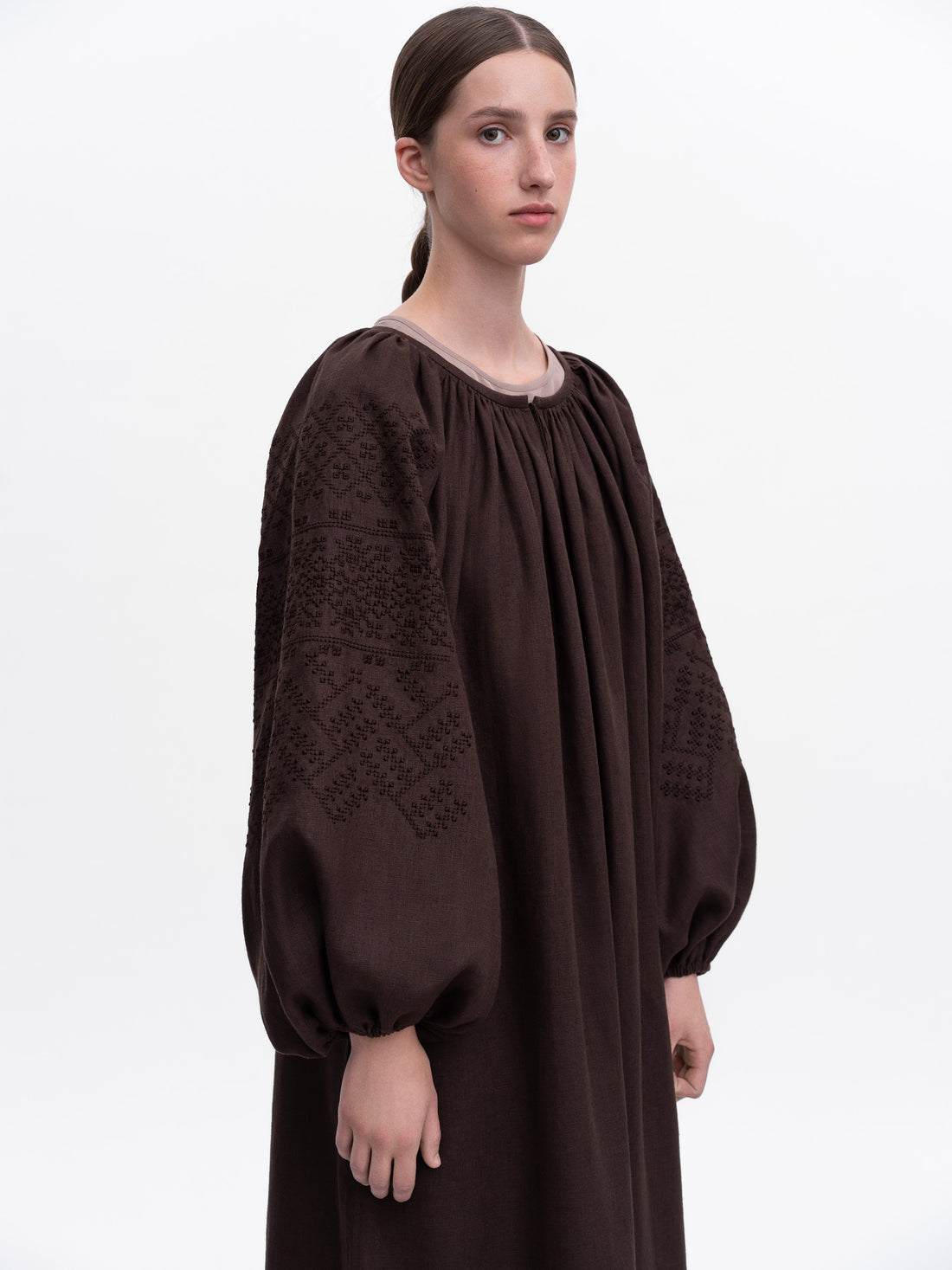 Velina Embroidered dress