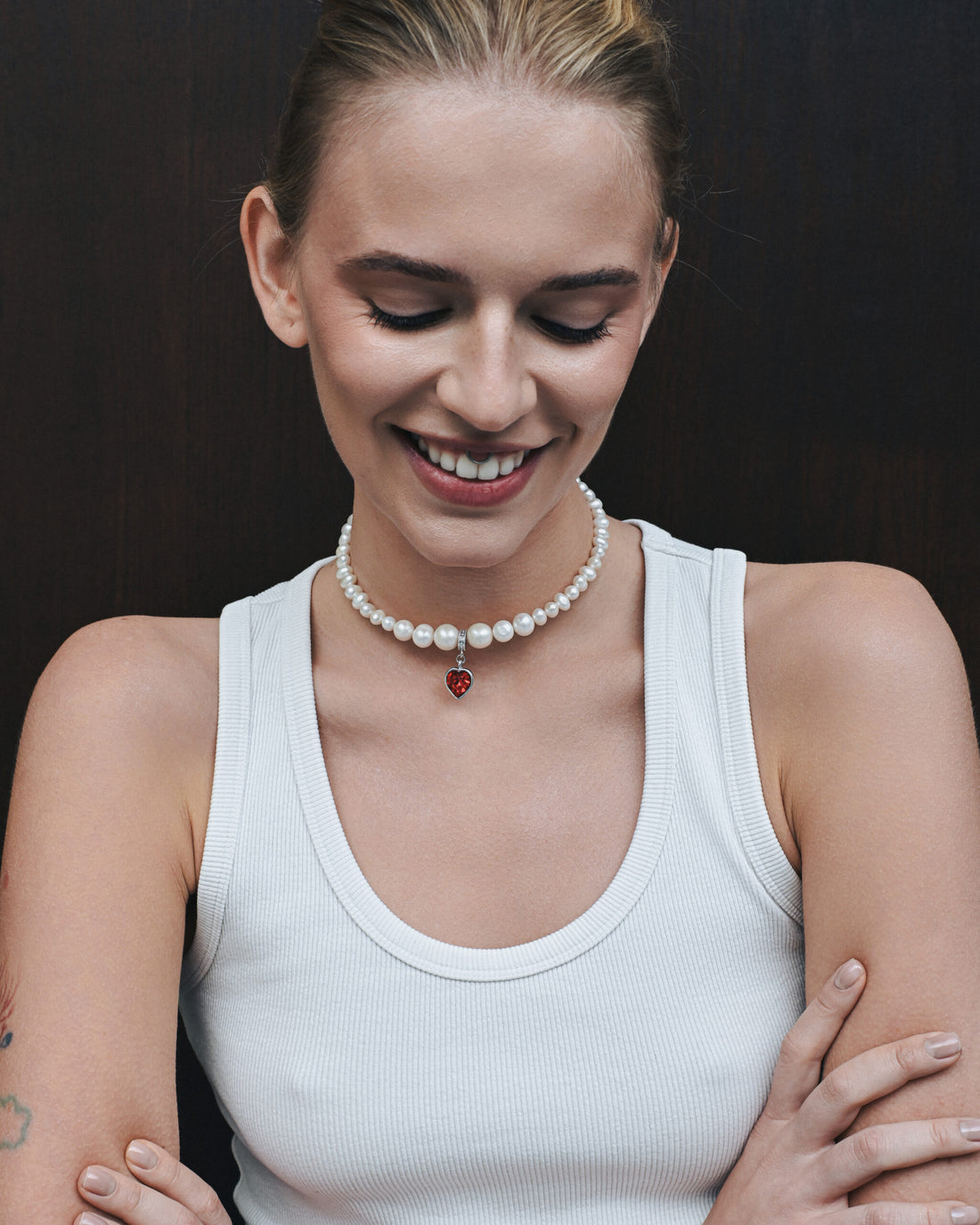 Pearls Choker With Red Heart