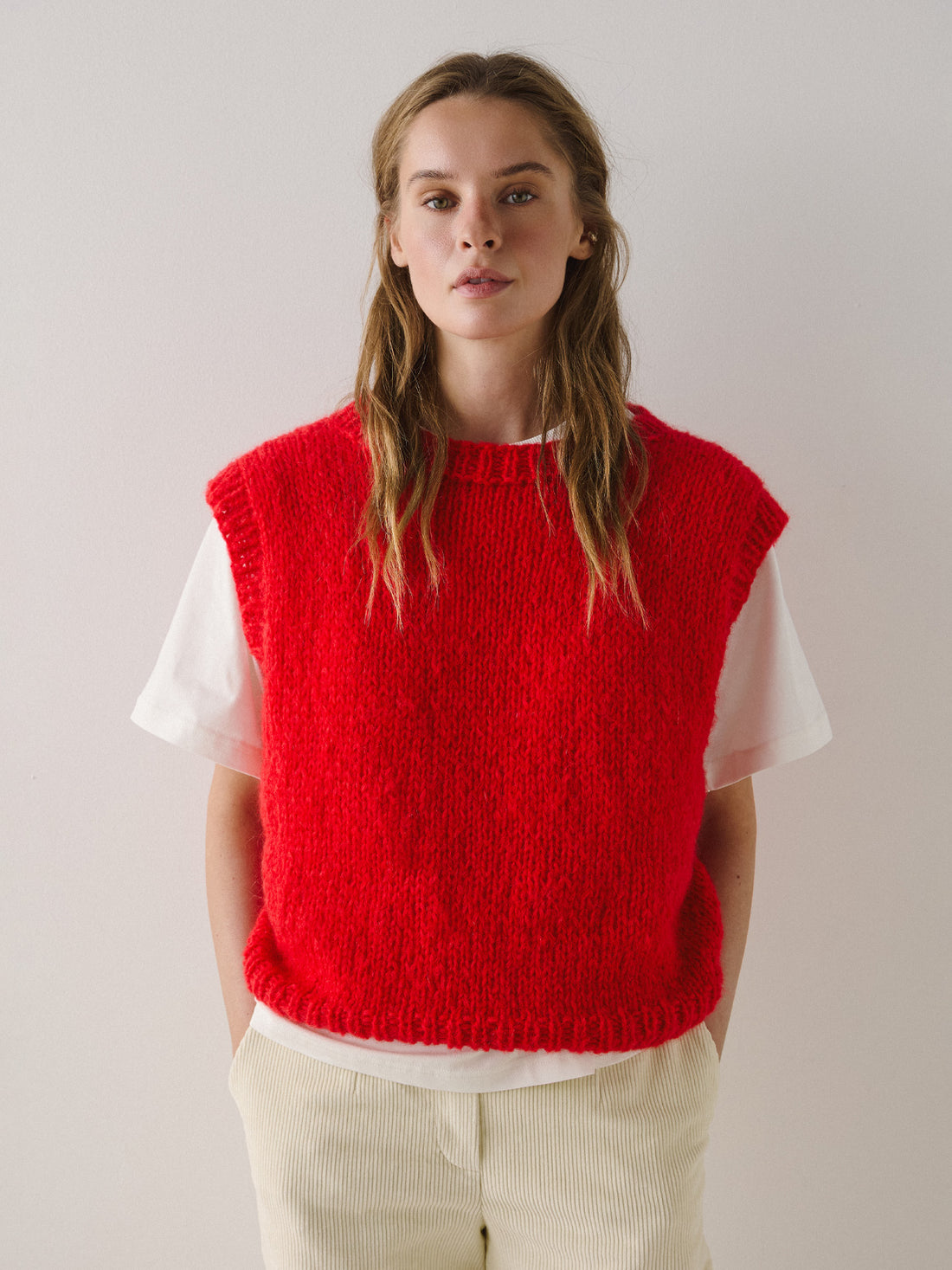 Cloud Vest in red