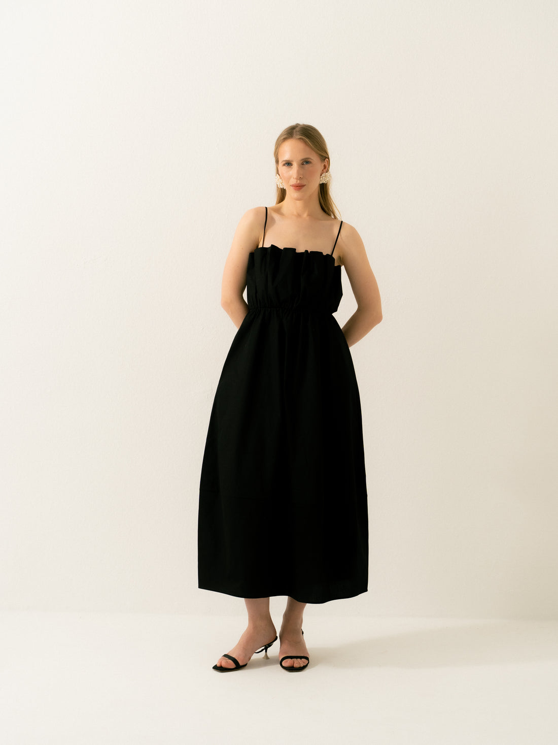 Harmony Dress with Belt in black