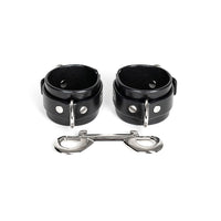 Ora Handcuffs