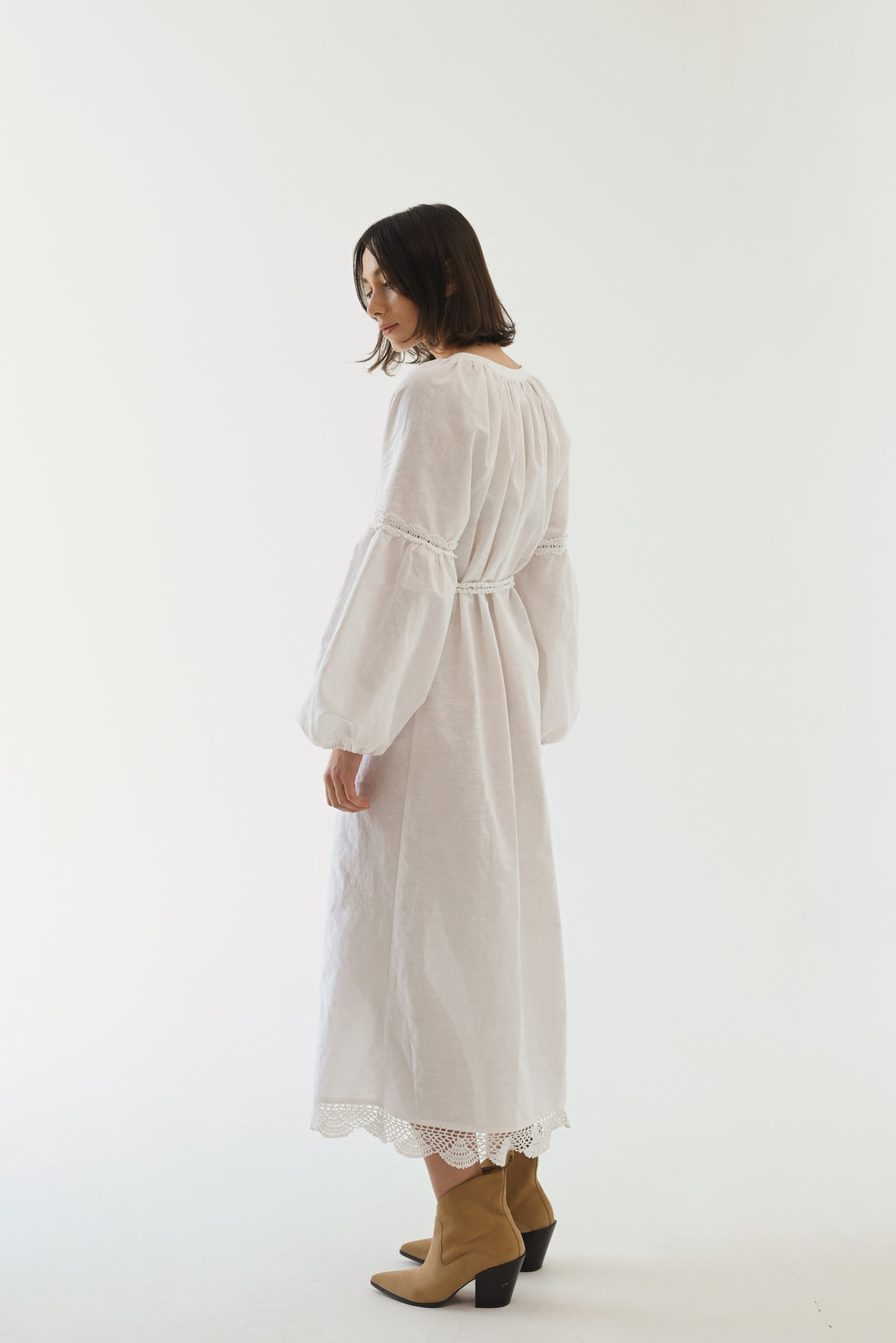 Podyh Dress in white