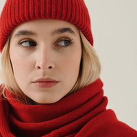 Cashmere Blend Beanie in red