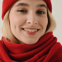 Cashmere Blend Beanie in red