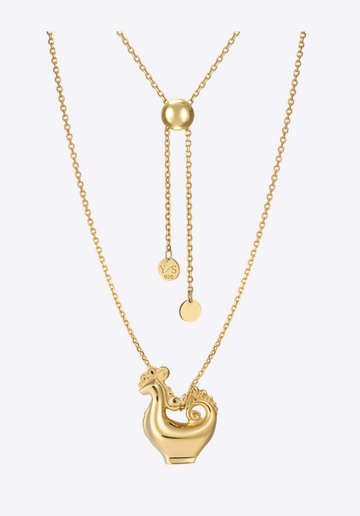 Kurochka Pendant in gold
