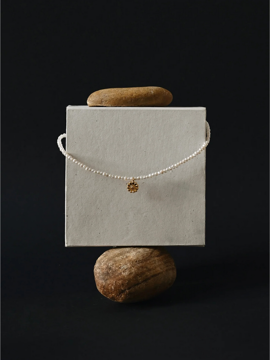 Kvitka Choker in gold