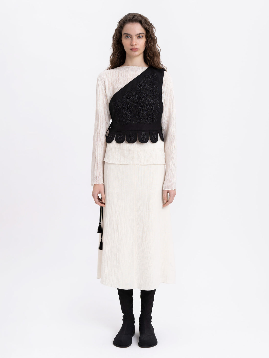 Osiayna Vest