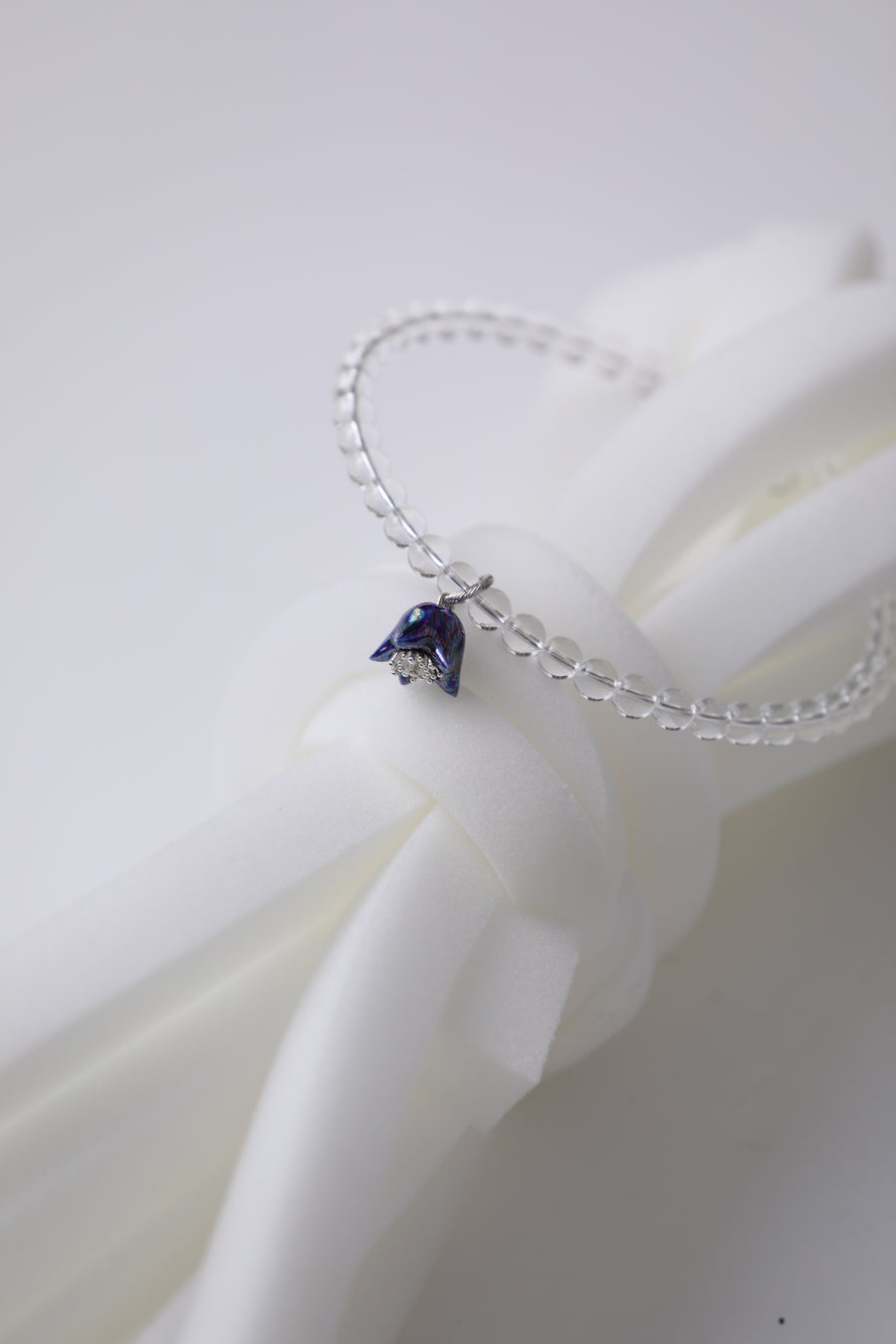 Polysk crystal necklace with blue bell flower
