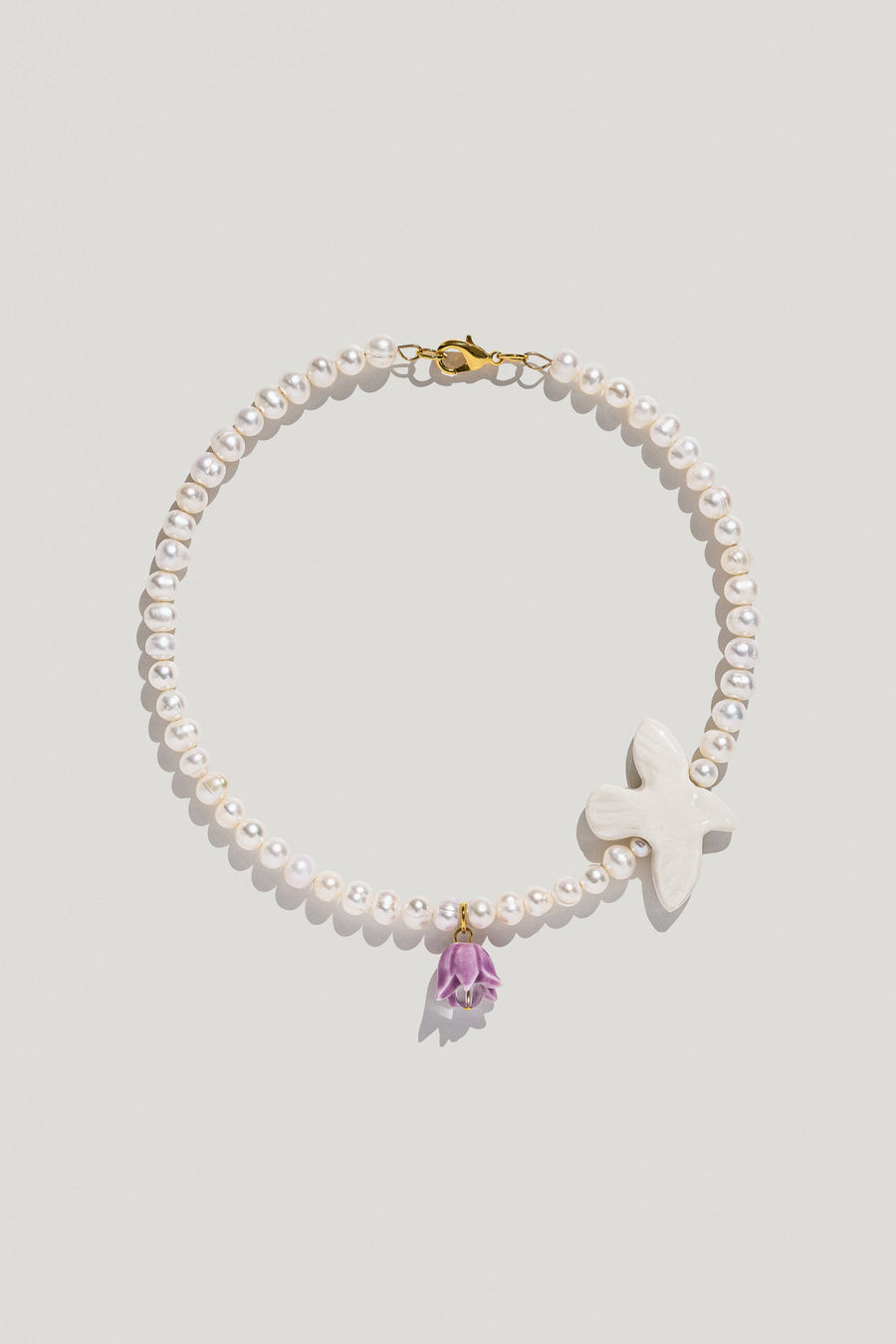 Polysk pearl necklace with lilac flower