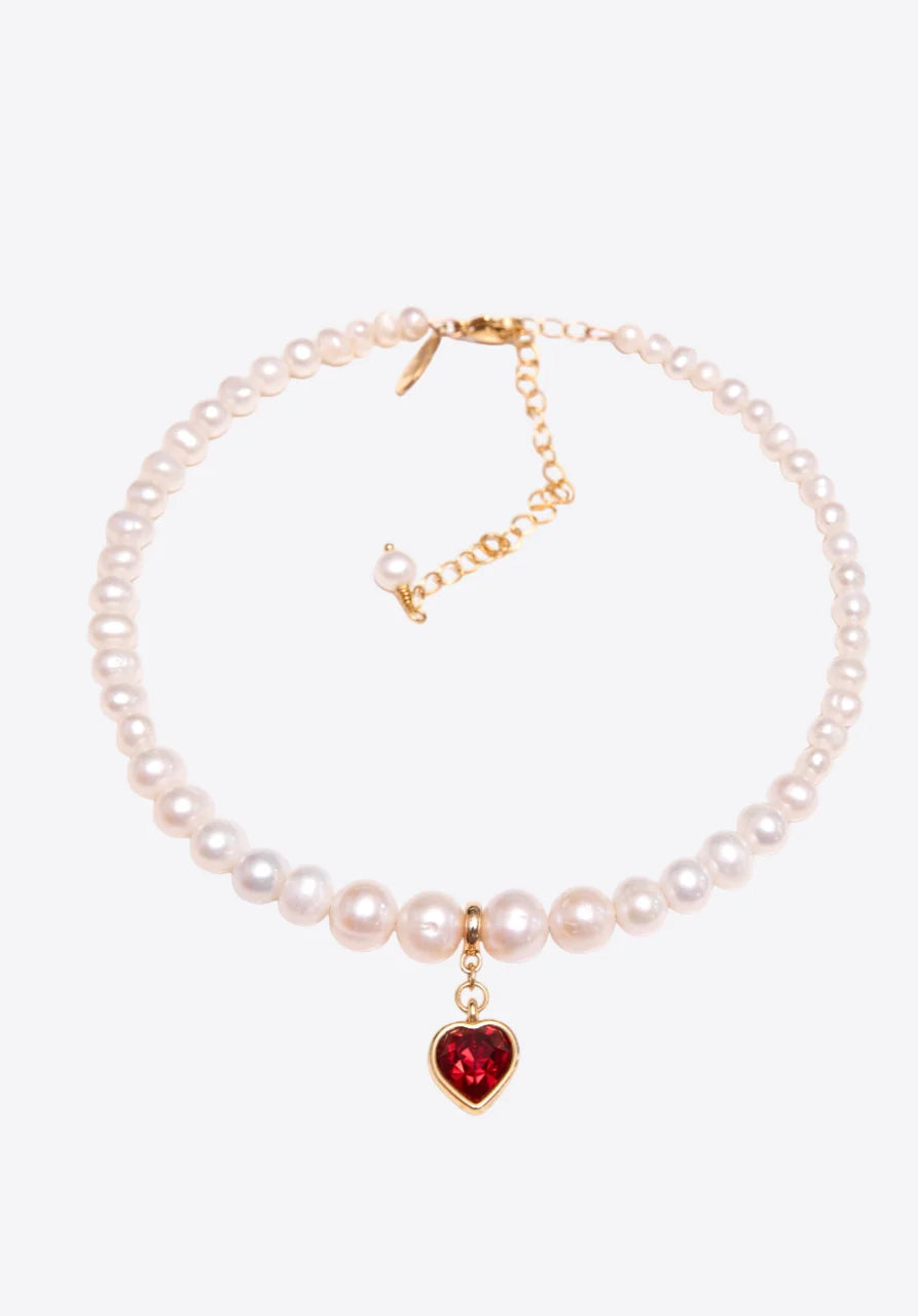 Pearls Choker With Red Heart