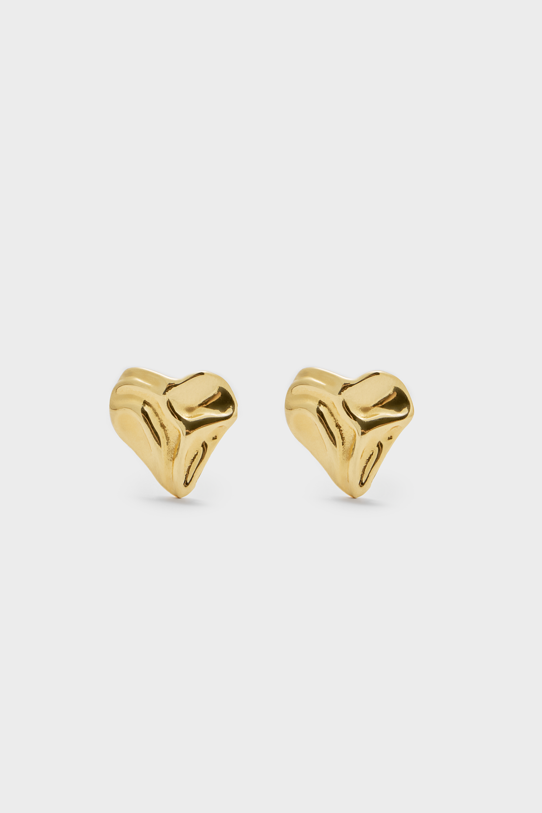 Hearts earrings in gold