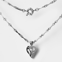 Rugged Chain Heart Pendant in platinum