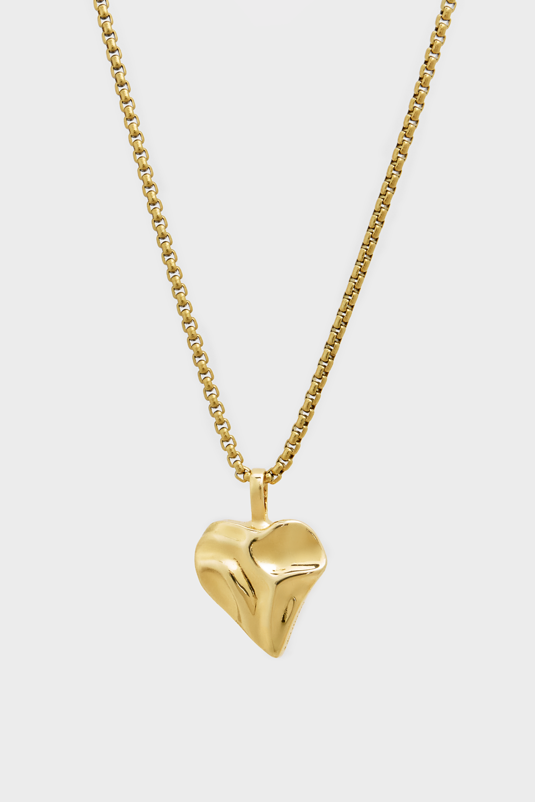 Heart Pendant on a chain in gold