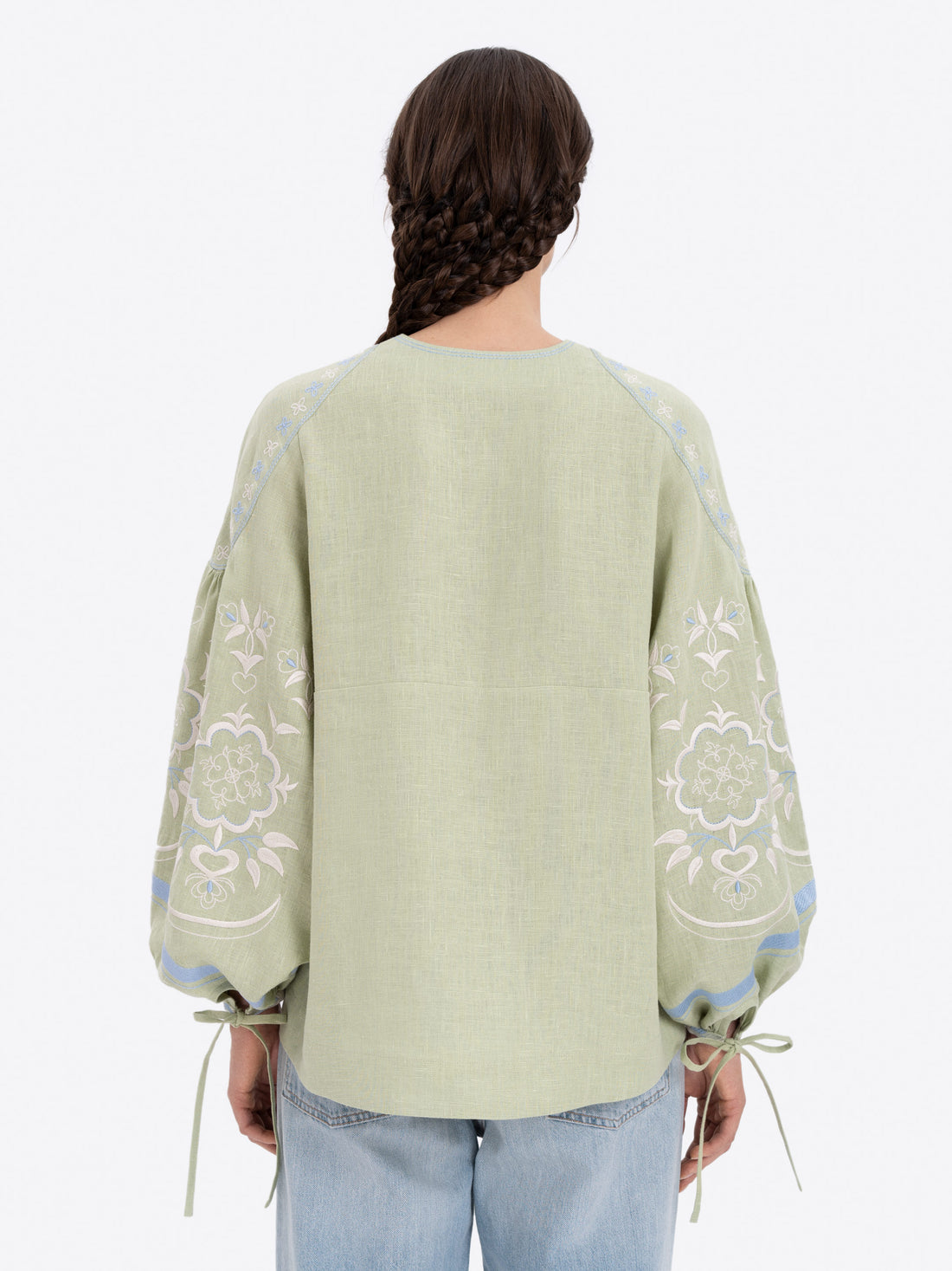 Örnek Vyshyvanka Shirt in soft green
