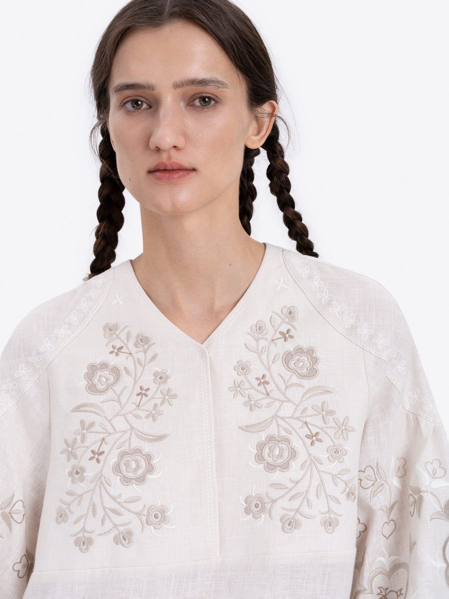 Örnek Vyshyvanka Shirt in milky white