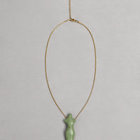 Oranta pendant in green