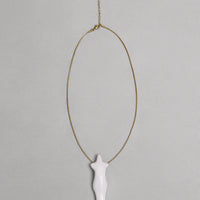 Oranta pendant in white