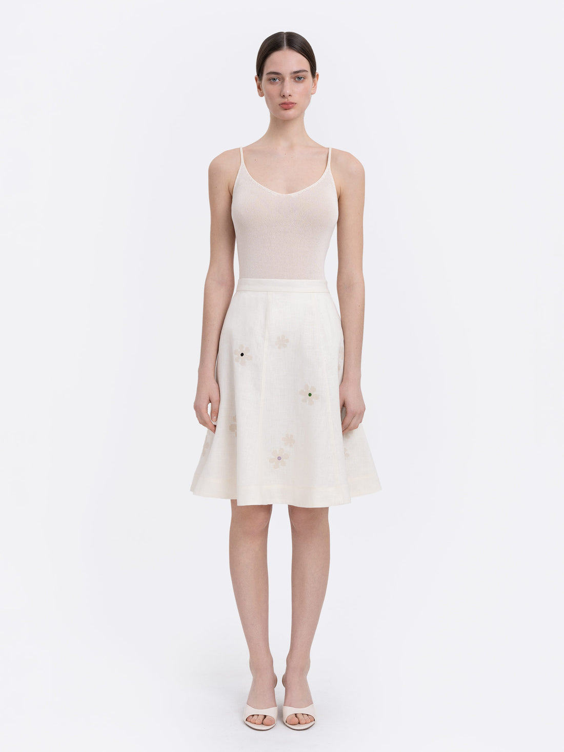 Oda Embroidered Skirt in milk