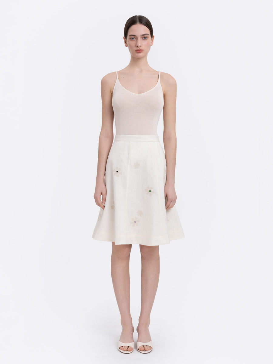 Oda Embroidered Skirt in milk