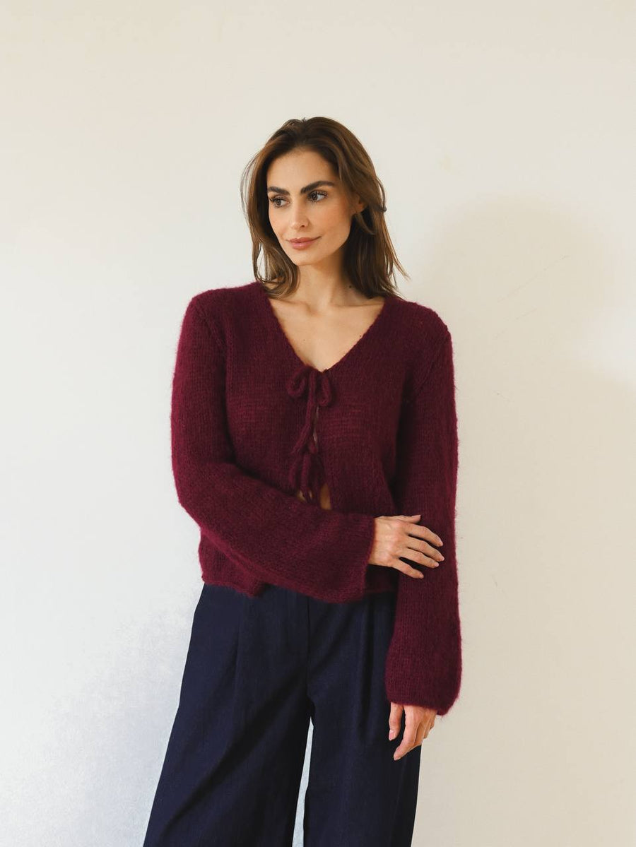 Cloud Cardigan in burgundy